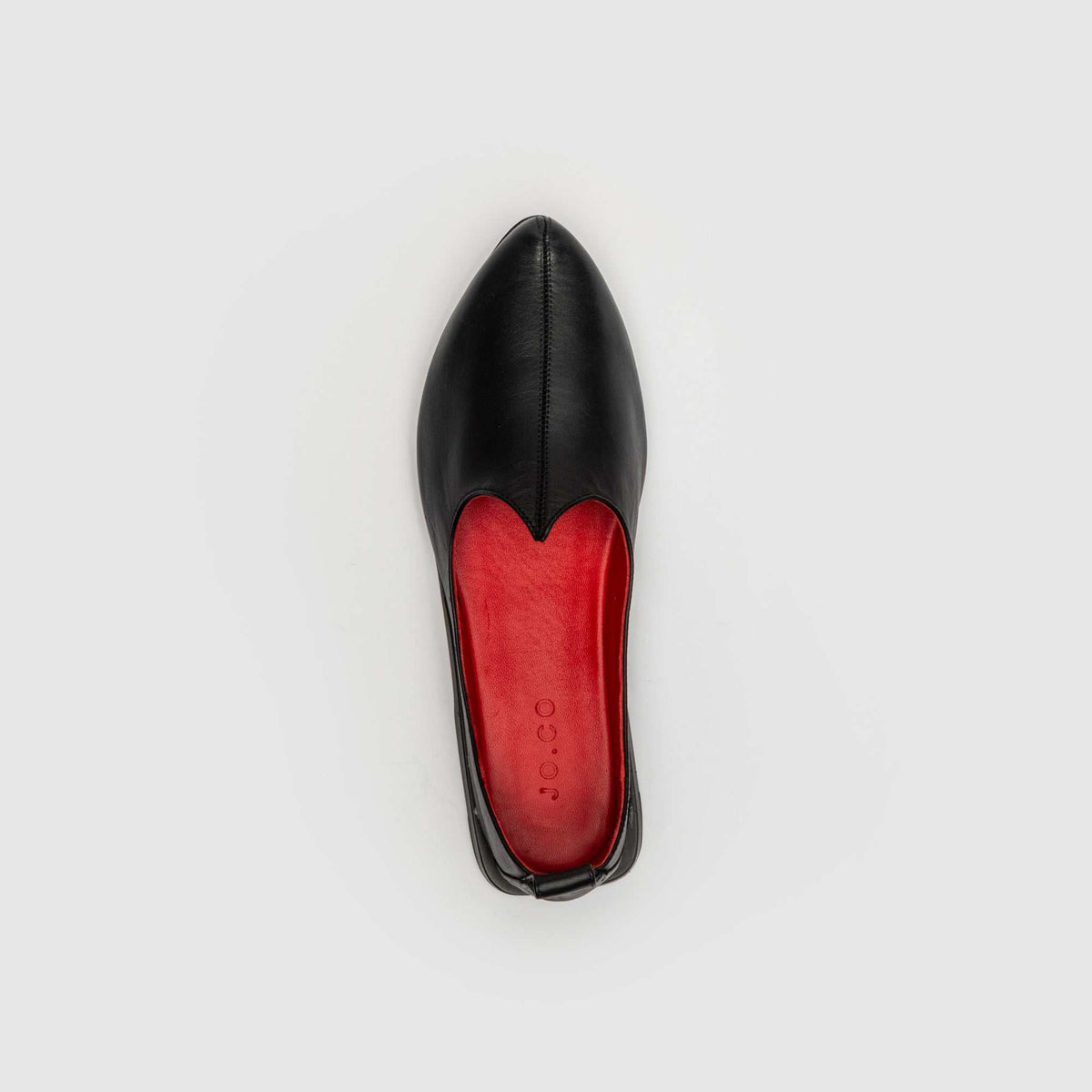 Top view of JOCO Jodhpur men's black calfskin Mojri loafer showing the red lambskin lining